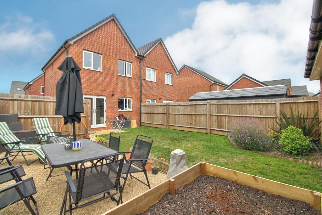 2E09358F-802E-45A2-96C1-E1A3A99ED992