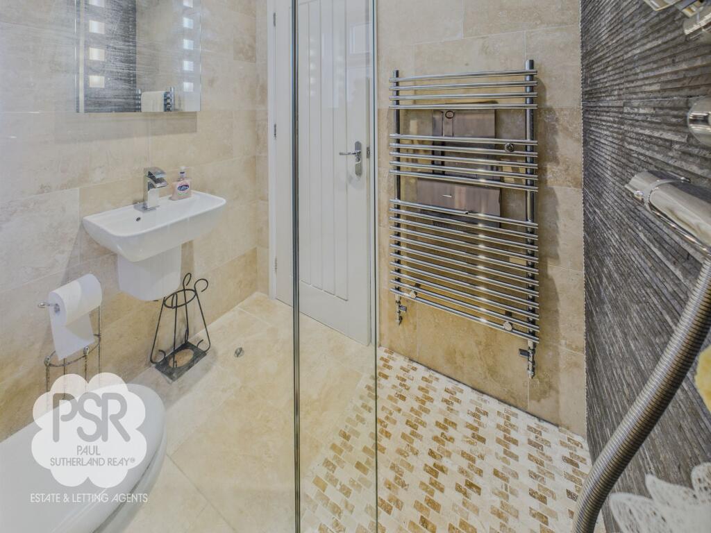 Ground Floor Wet-Room