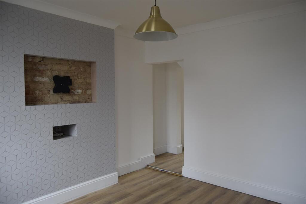 Main StreetBaldertonNewarkNottinghamshire