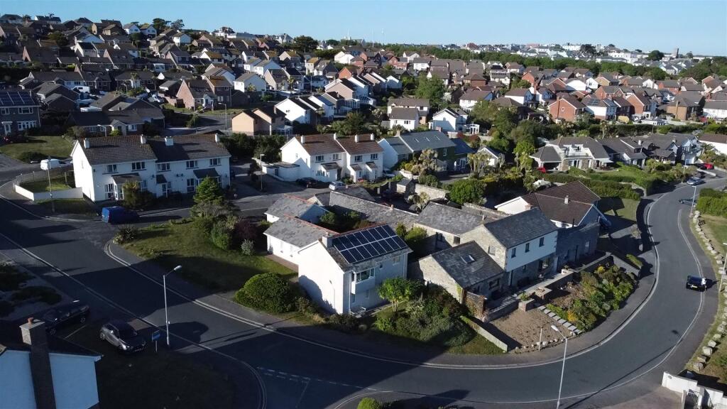 House aerial.