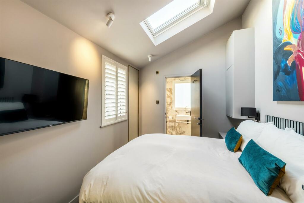 80 Osborne Villas -23.jpg