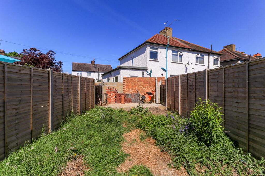 51 Holly Road-9.jpg