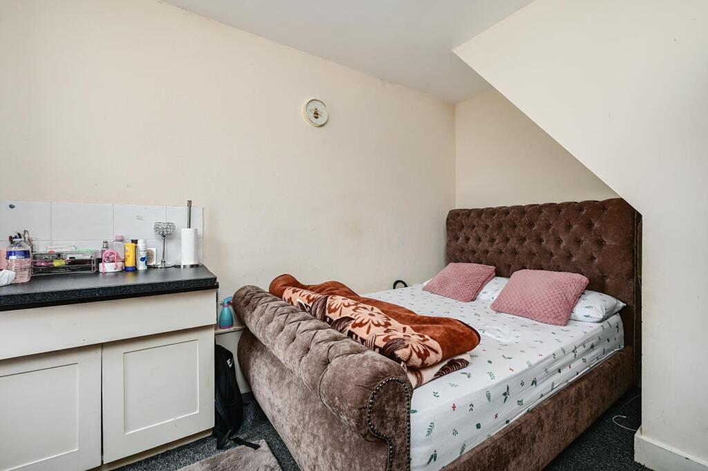 60 Catherine St (8).jpg