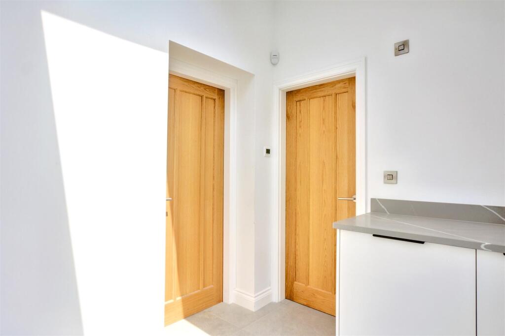 Utility Room_2.jpeg
