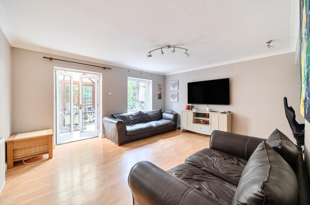 1358185-10-68d683...