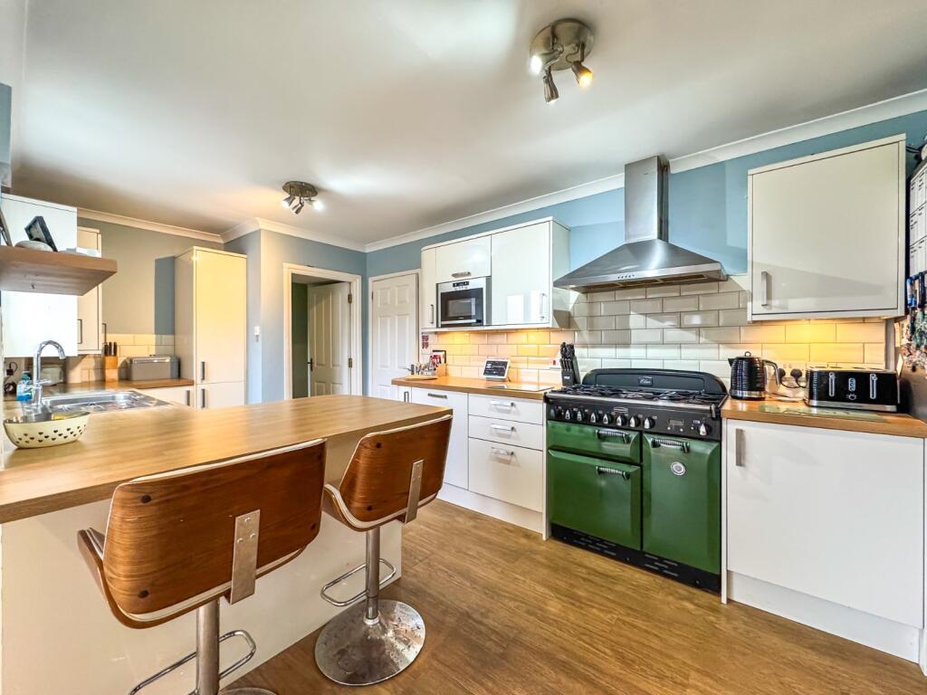 Kitchen/Breakfast