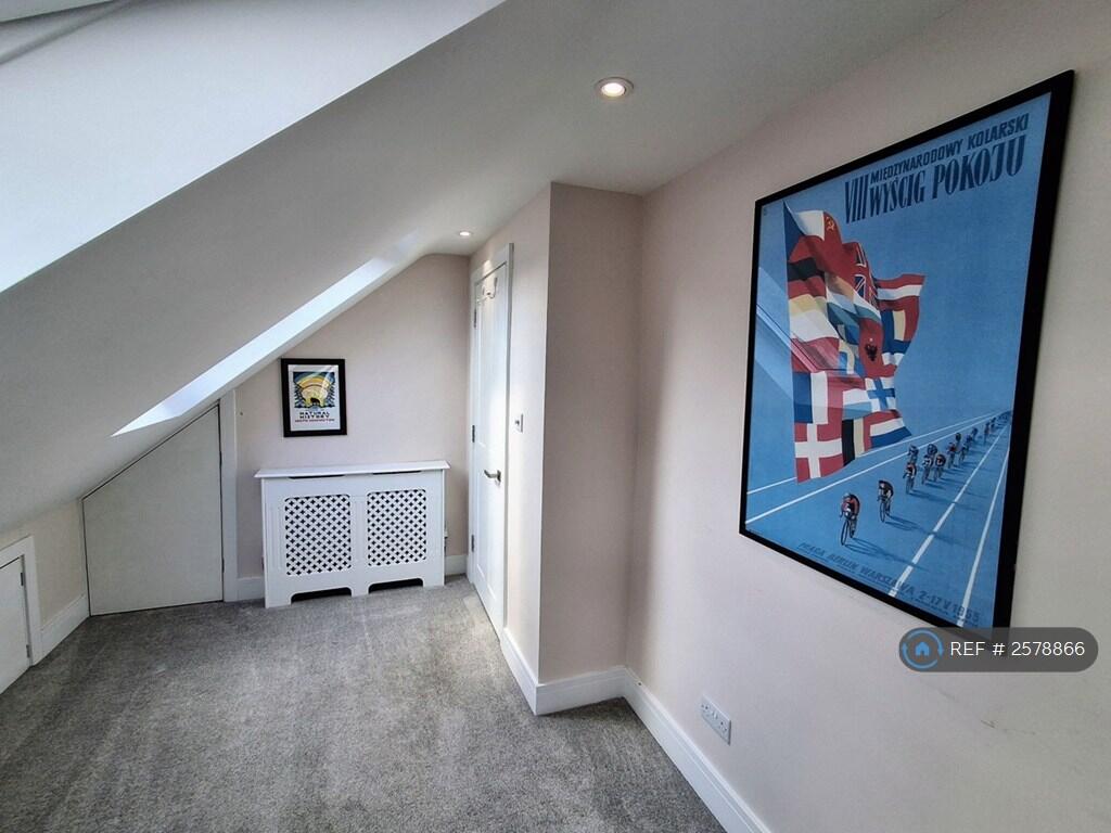 3rd Bedroom / Office 2