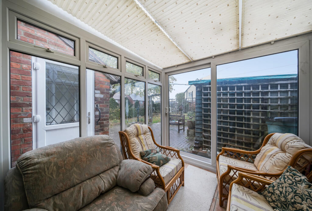 1374046-11-690237...