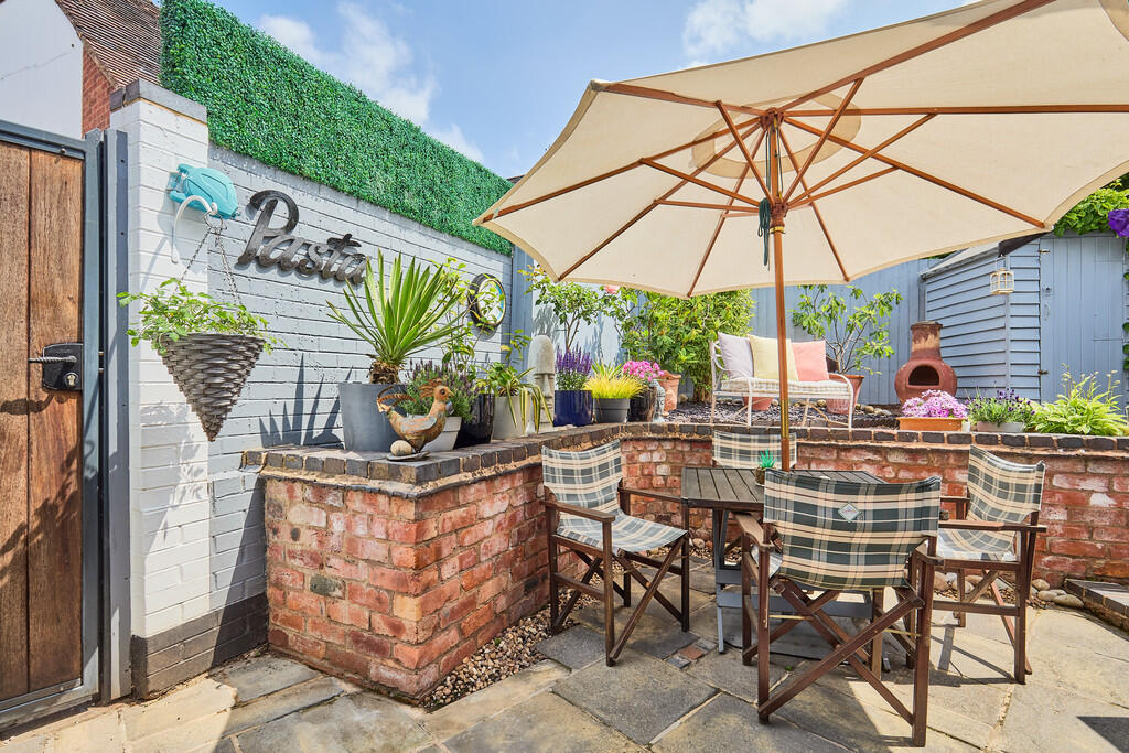 Edward Knight 202...