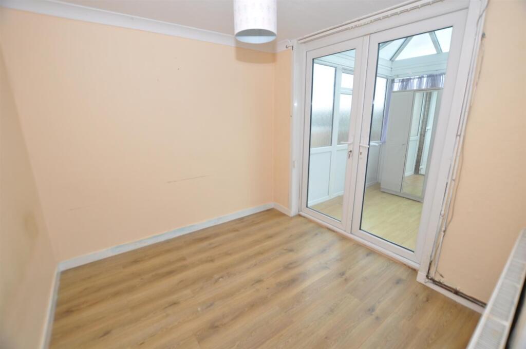 Rear bedroom 2