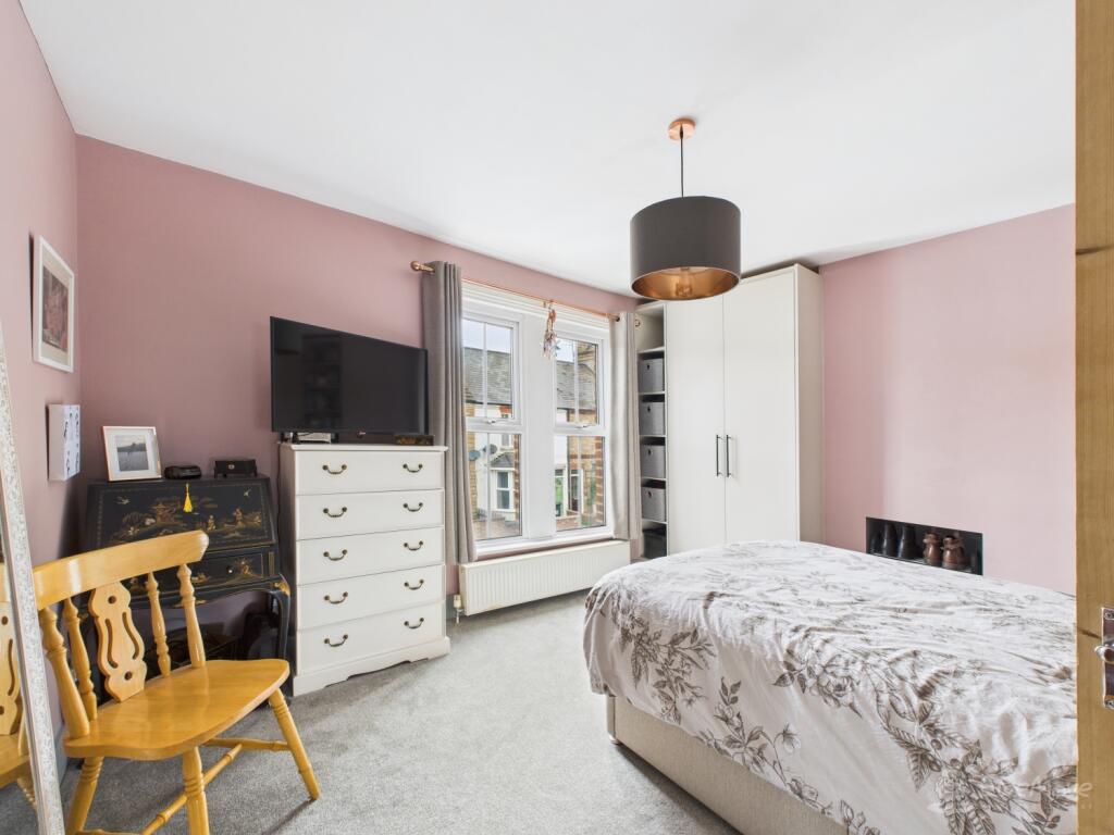 Principal Bedroom- Mark Stephens EweMove Newmarket