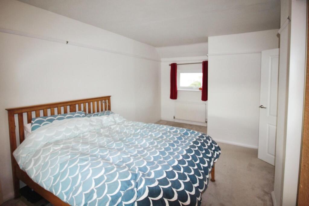 Bedroom1 2.JPG