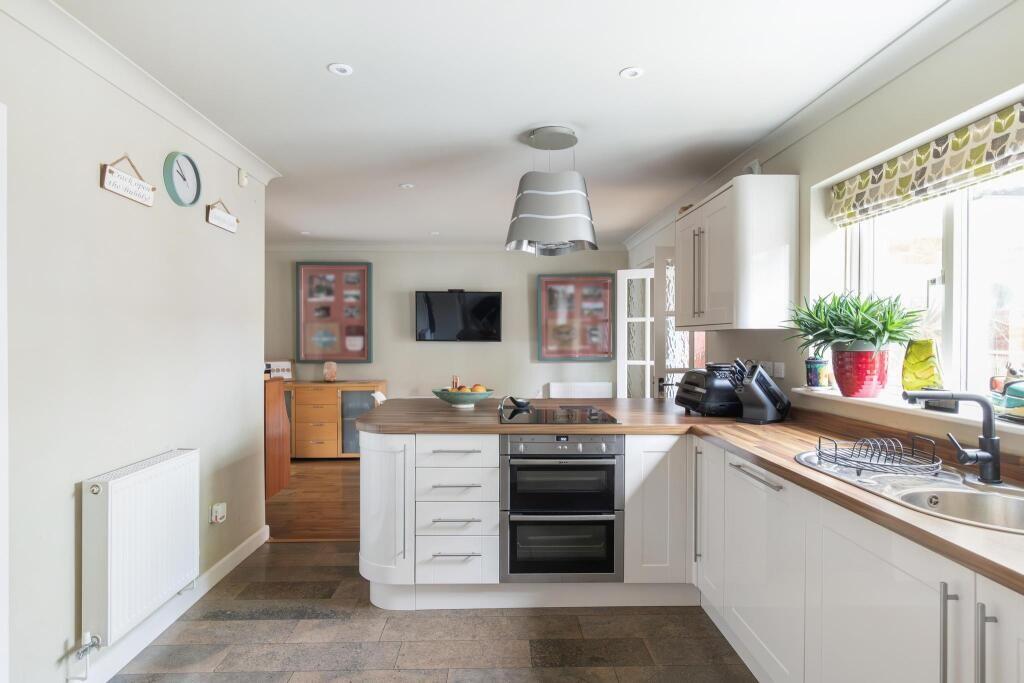 201719_443579_IMG...