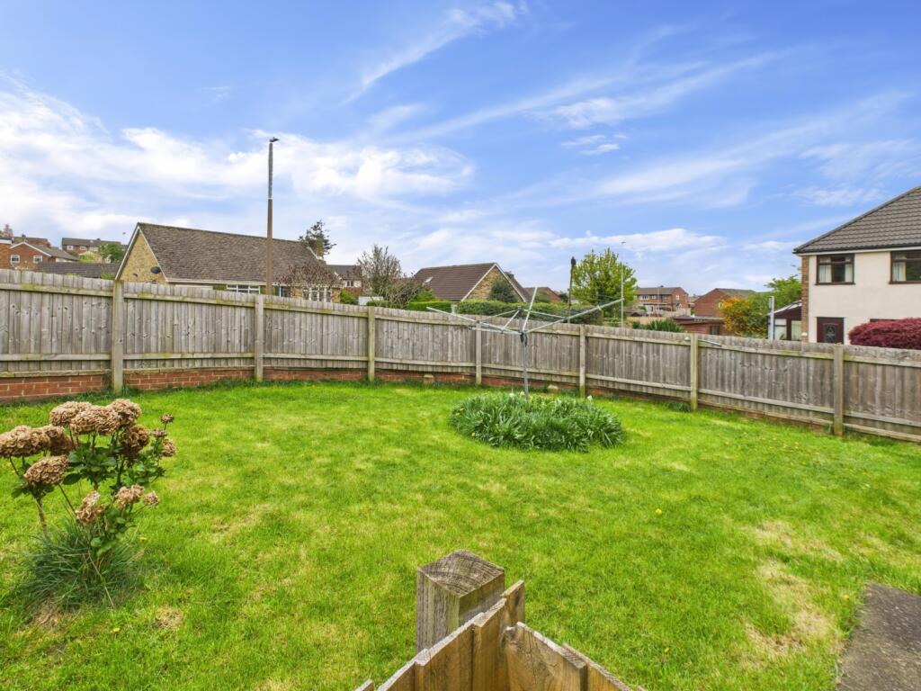 CAM04233G0-PR0019-STILL036