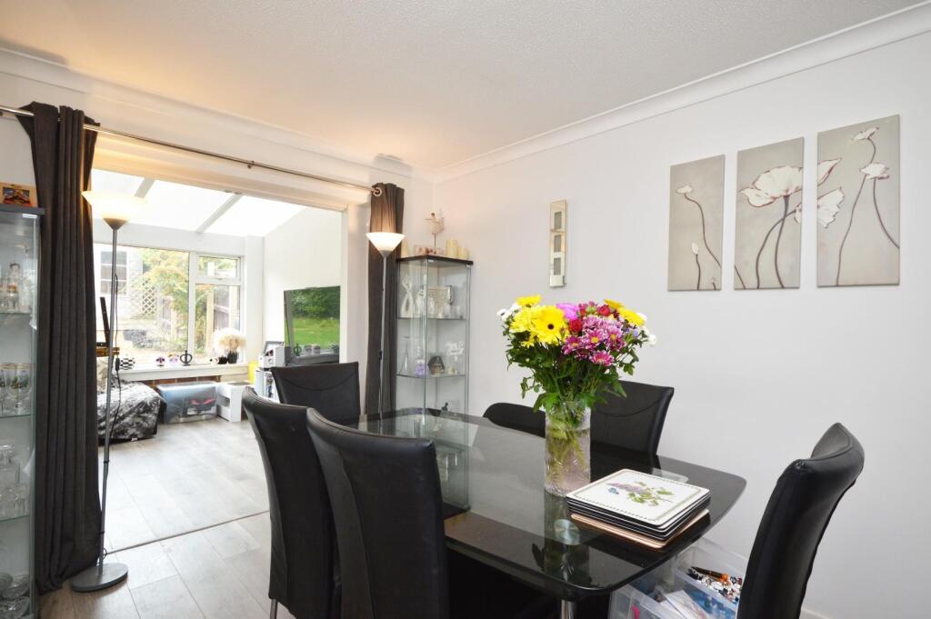 L-Shaped Sitting/Dining Room