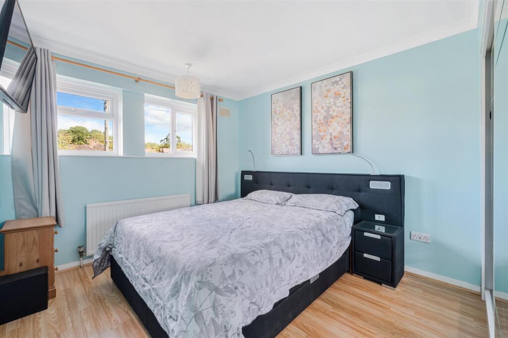 DUNDREY CRESCENT, 18 (14).jpg