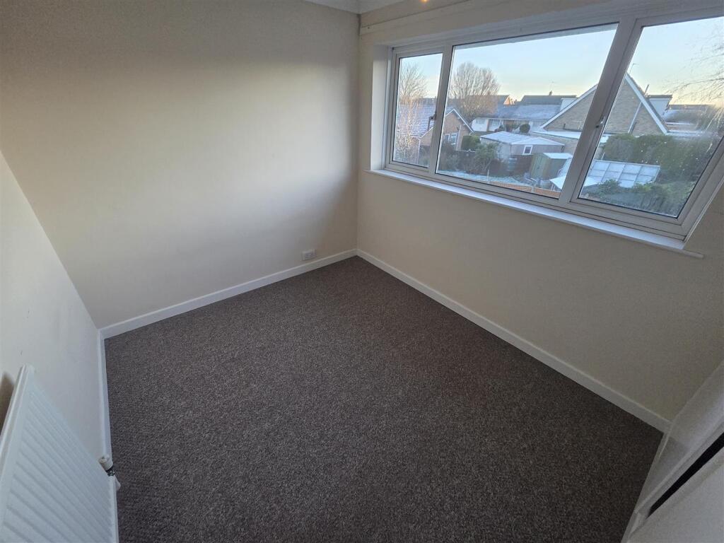 Bedroom 2 .jpg
