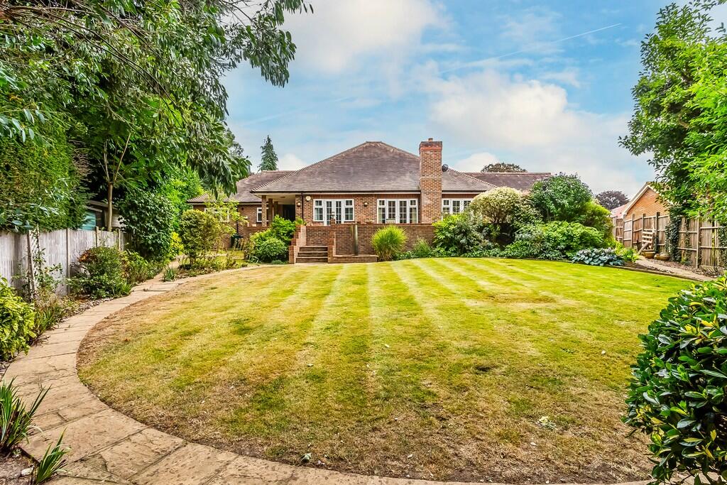 8a-Beechcroft-27