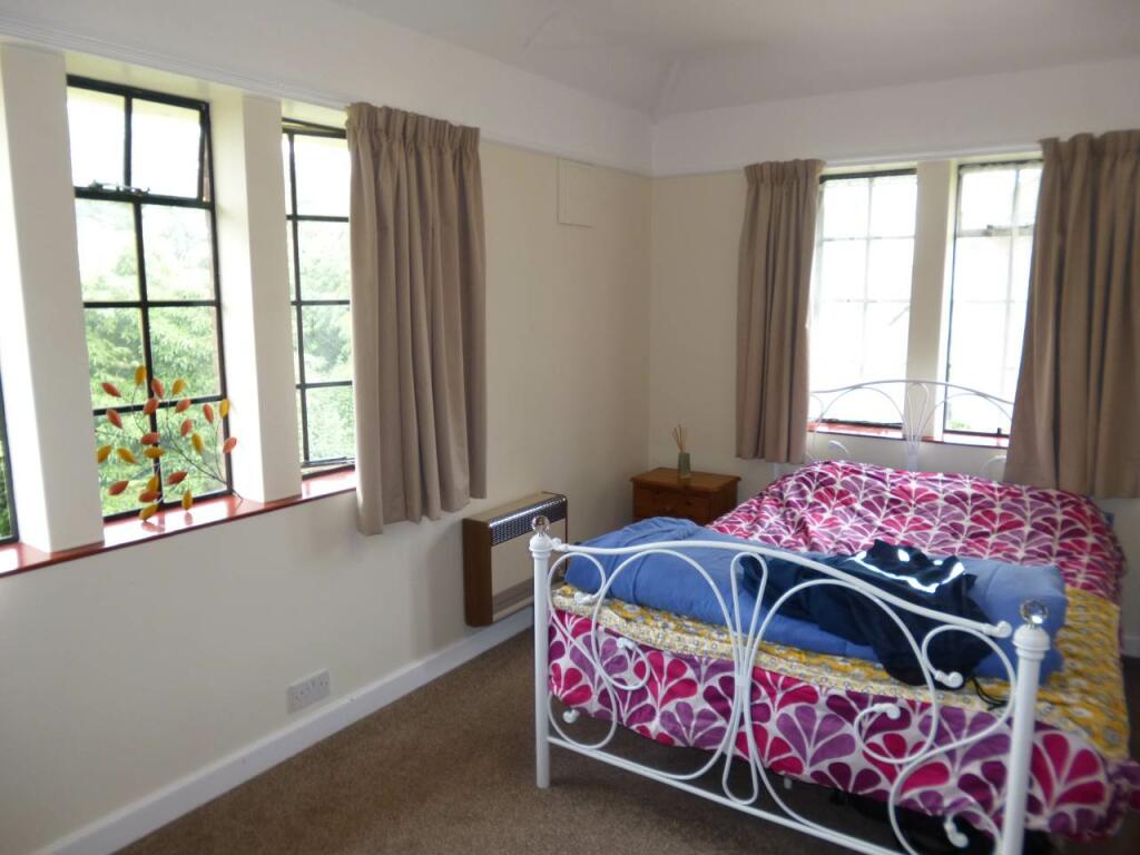 Dean Court 4 Bedroom