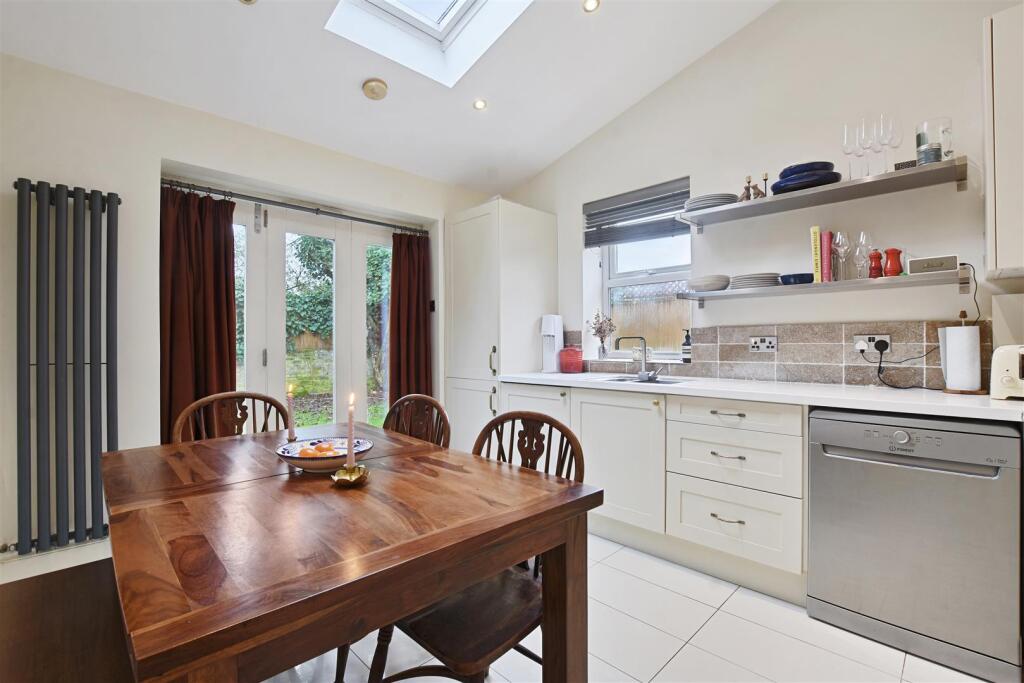 09-93ccGCWT - GFF 21 Tubbs Road - Kitchen -Origina