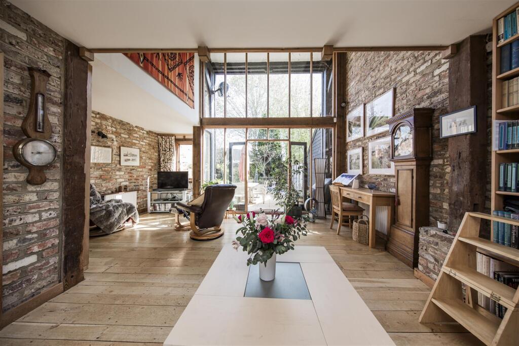 Glazed Double Height Reception Hall