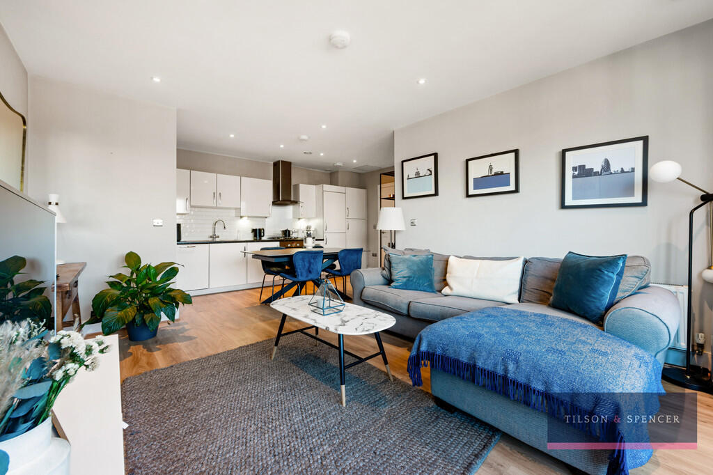 High Road, Tottenham, London, N17