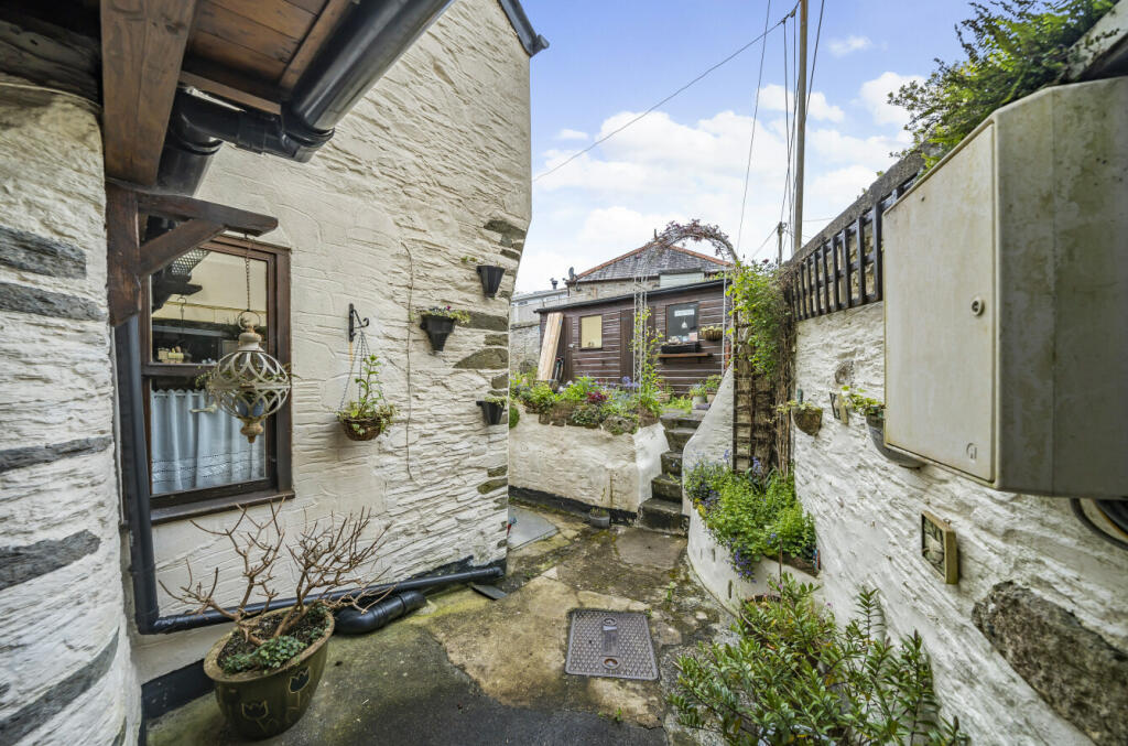 Rear Courtyard