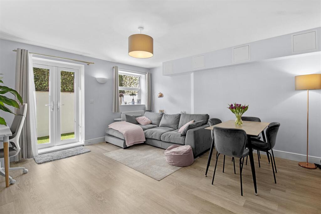 living room #4.jpg
