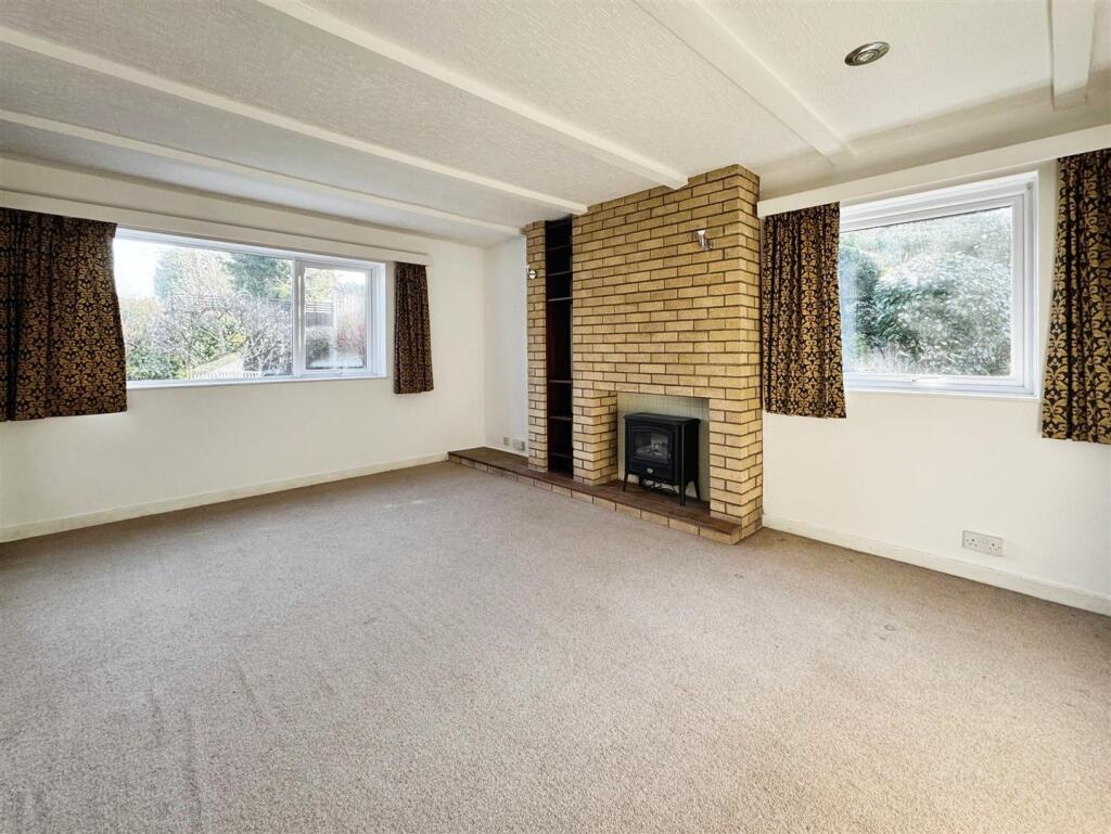 e22e58a9-Living 20Room.jpg