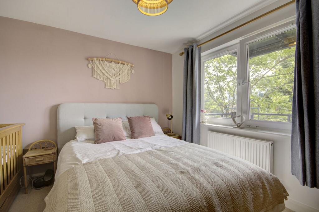 Bed 1 (2)