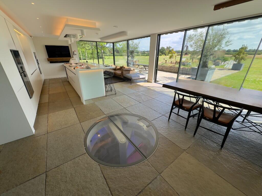 KITCHEN /WINE CELLAR