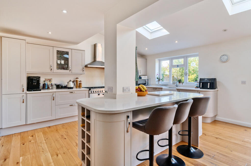 Kitchen/Dine/Family