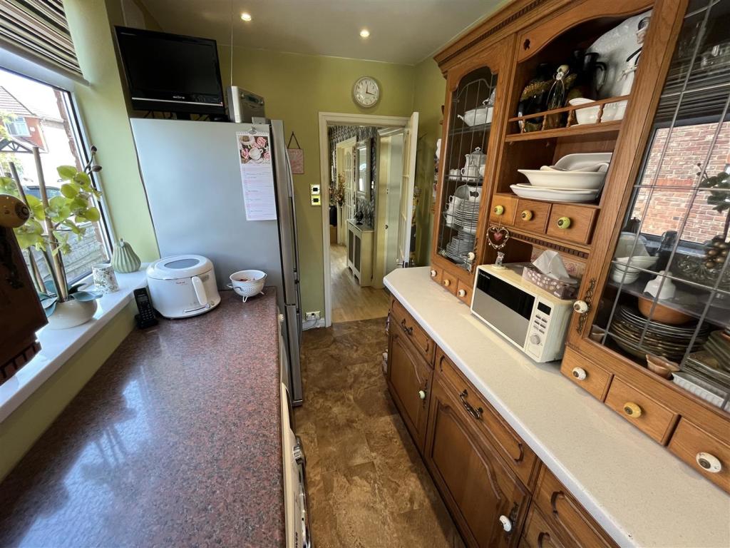 Kitchen Aspect 3.jpg