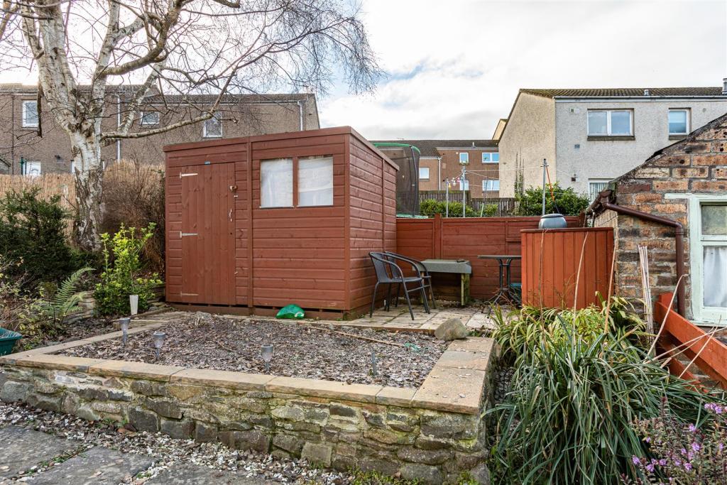 17 Woodside Place Galashiels 35.JPG