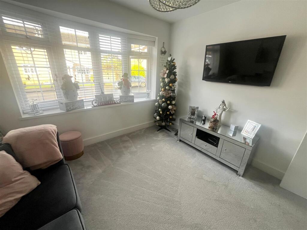 FC Sitting Room i.jpg