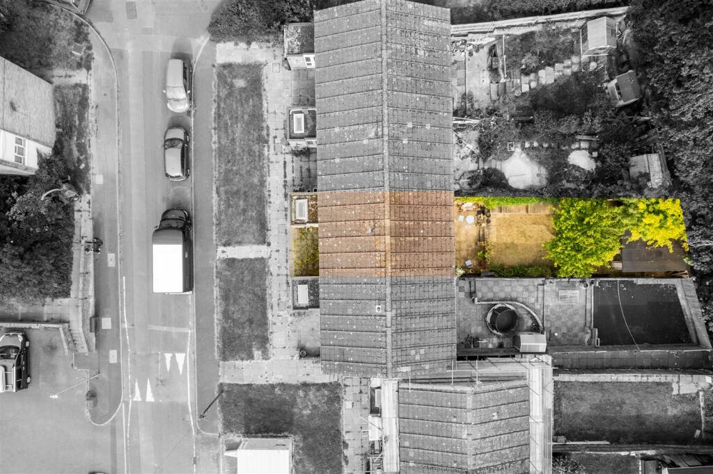 63 Burstead Close-39.jpg