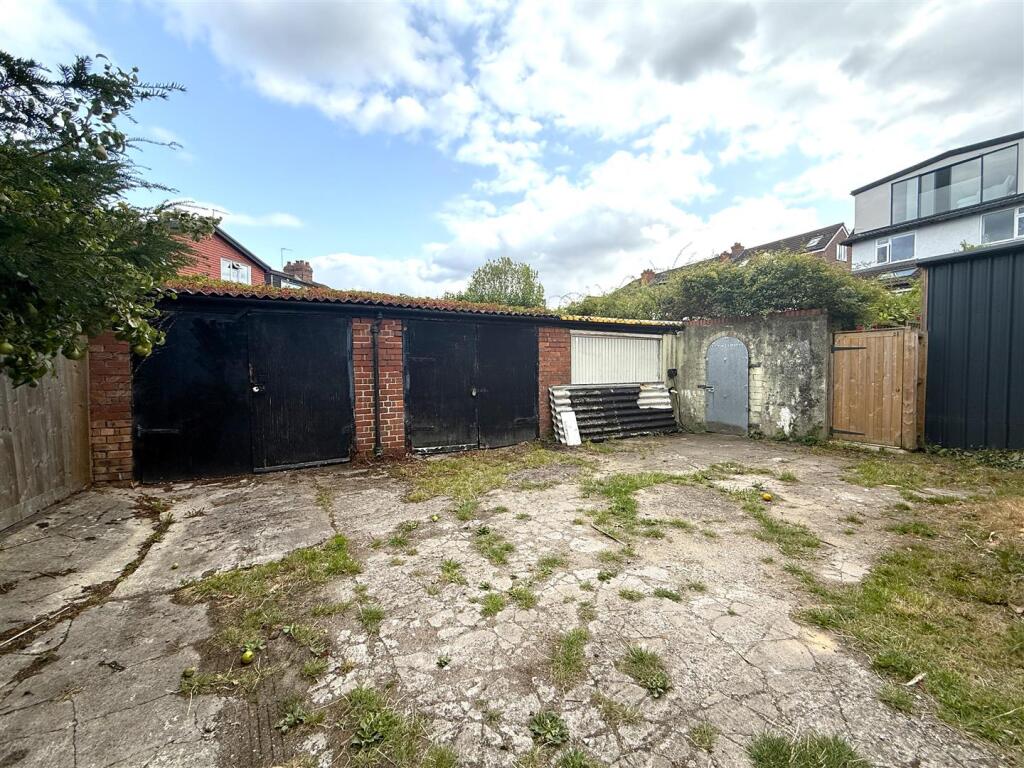 Garage 8 at Palmerston Road - 1.JPG