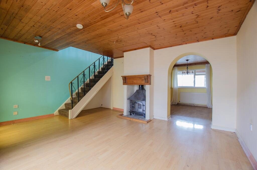 To Book A Viewing Call TPS Lostwithiel on 01208 87