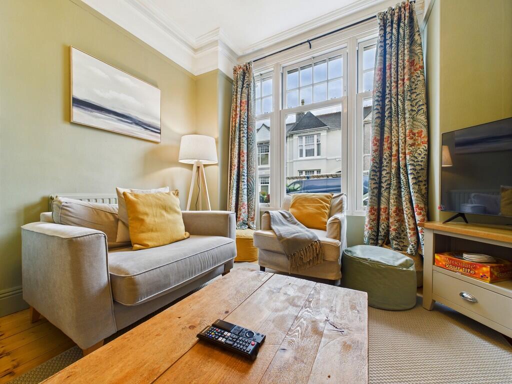 CAM02089G0-PR0495...