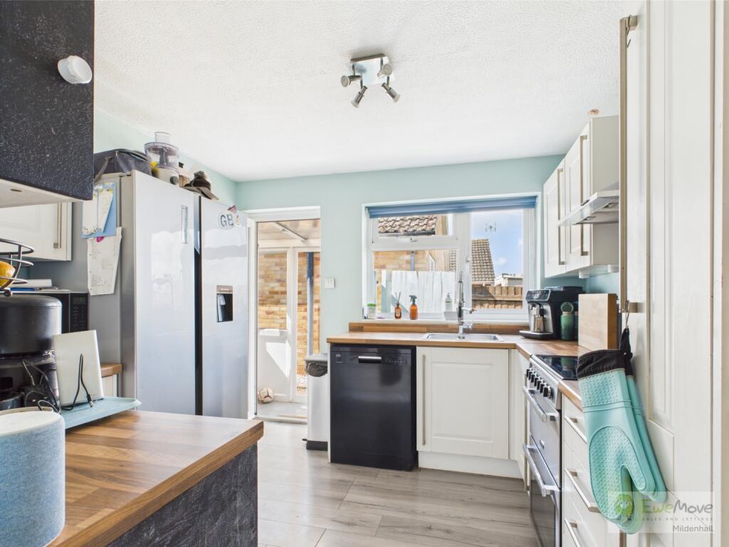 EweMove Mildenhall 11a Sandgalls Drive Kitchen 2