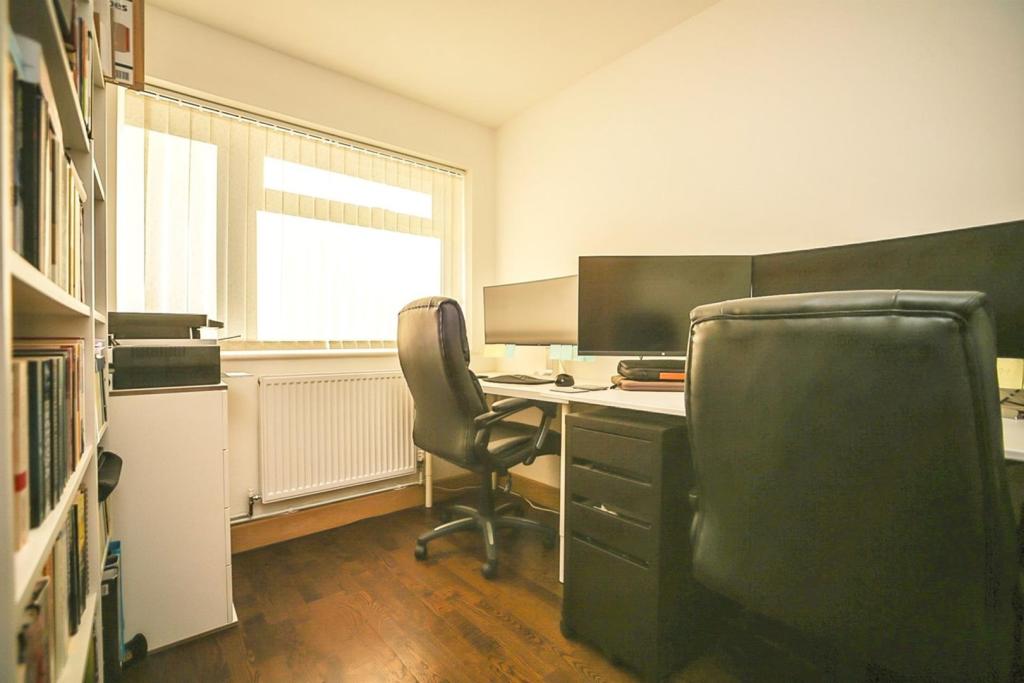Bedroom Three/Study