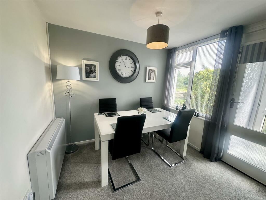 Lounge/Diner