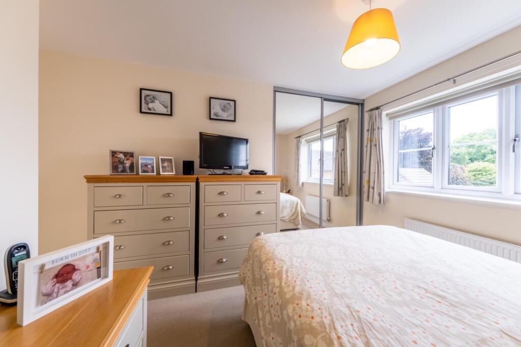 30 Thistle Close-030.jpg