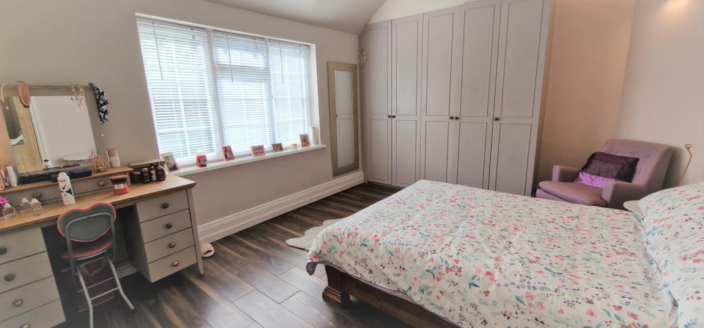 REAR BEDROOM (2)