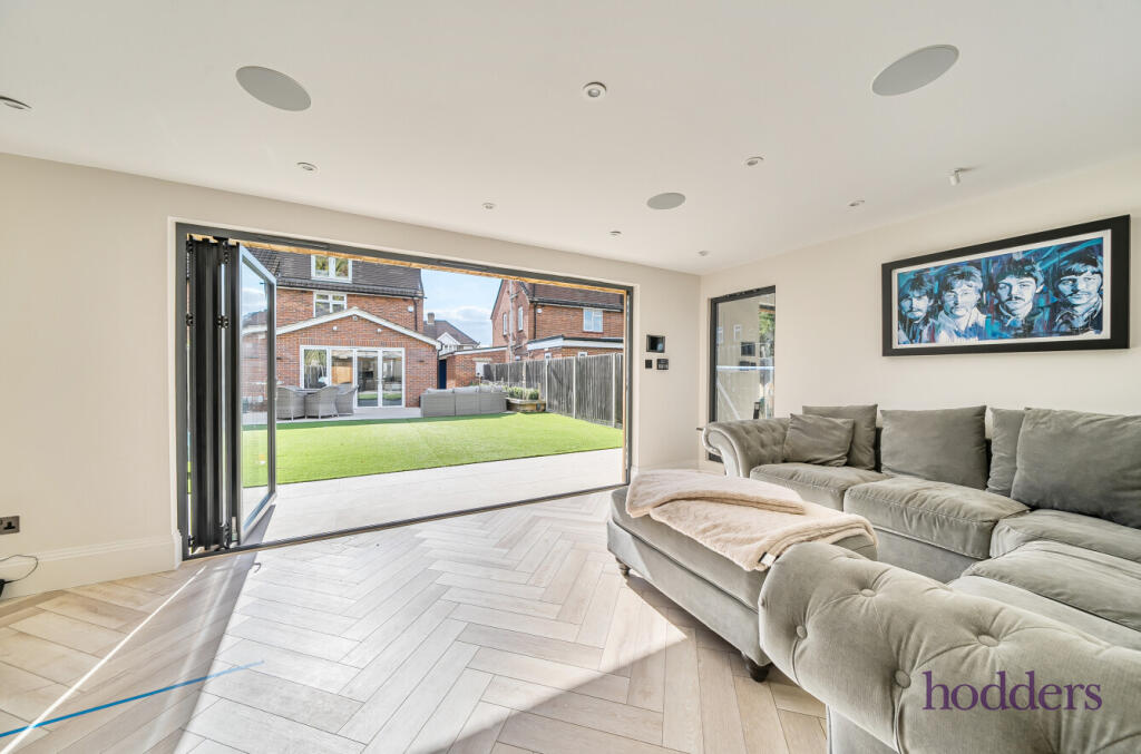 0151943a-0d7b-41e...