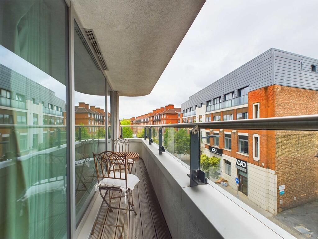 CAM03741G0-PR0022...