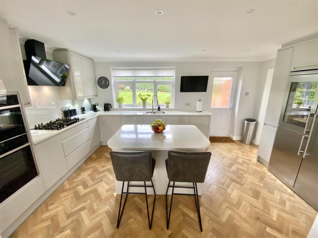 Bramleys Estate Agents - Whitley Road - Mirfield (