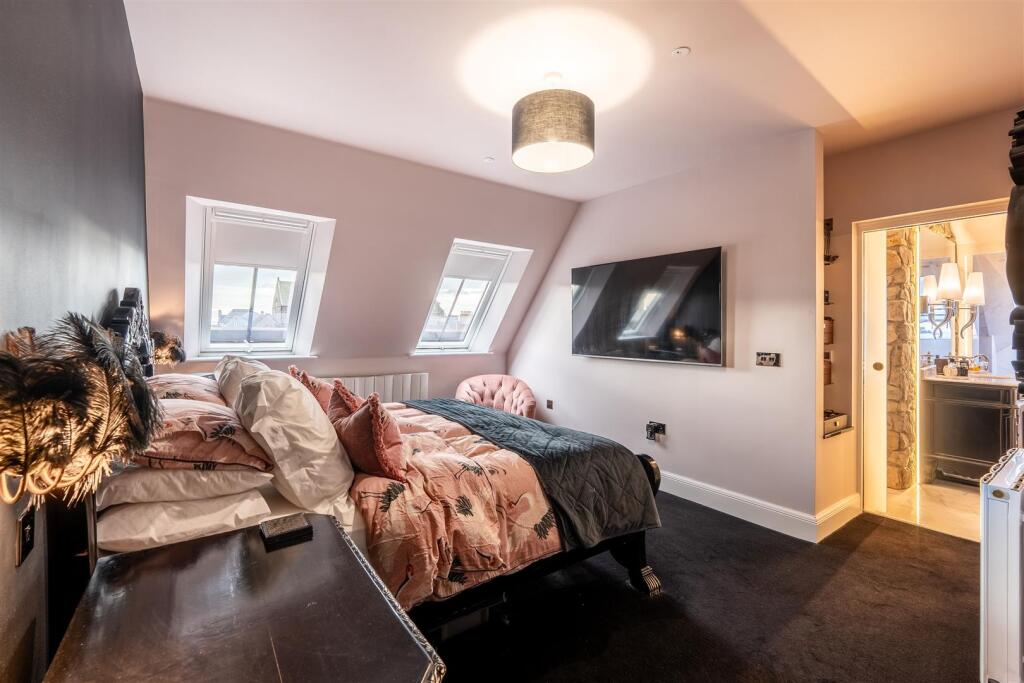 Carnegie Apartments, Dunfermline