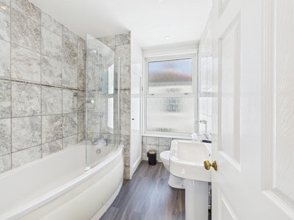 CAM03974G0-PR0189...