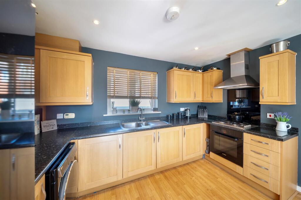 116 Jovian Way-36.jpg